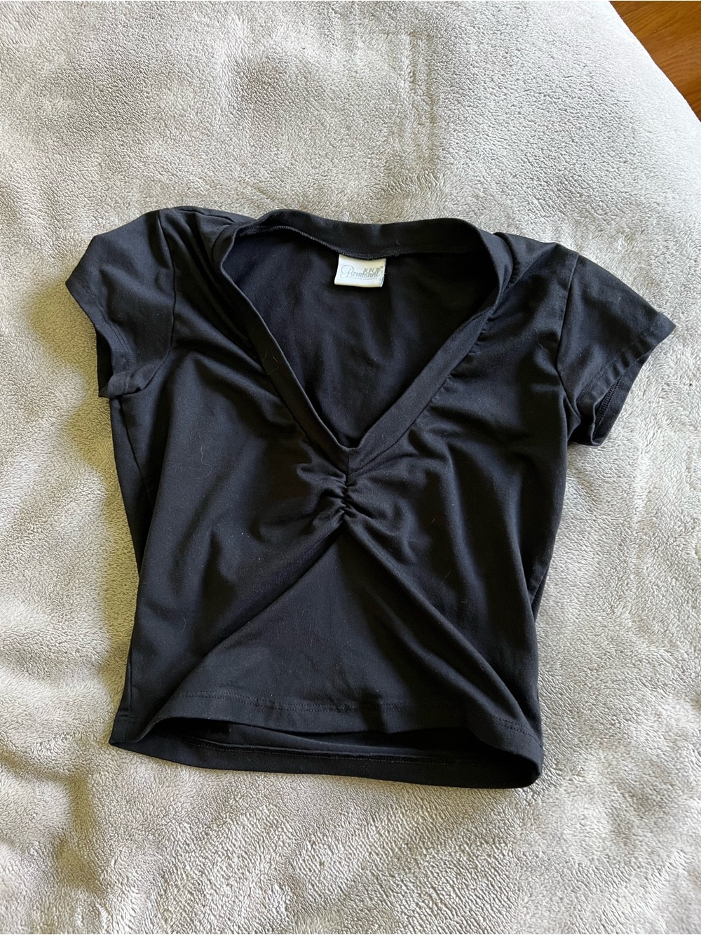 Bombshell Sportswear Black Compliment Crop Tee Medium